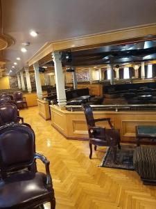 King Tut I Nile Cruise - Every Monday 4 Nights from Luxor - Every Friday 7 Nights from Aswan的休息区
