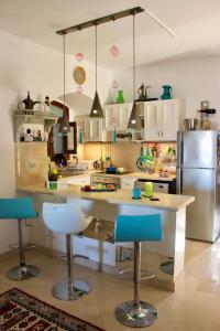 A kitchen or kitchenette at Beit Matta