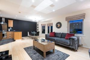 Gallery image of Modern Smart Open Plan Living with free Parking in York