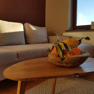 Makanan di atau berdekatan apartmen