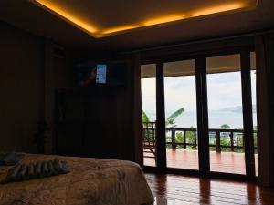 TV a/nebo společenská místnost v ubytování Suncliff Resort