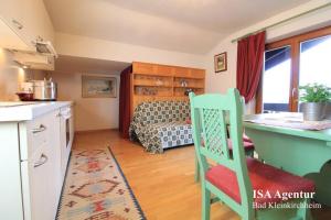 Kuchyň nebo kuchyňský kout v ubytování Family Apartment ENZIAN Top 9