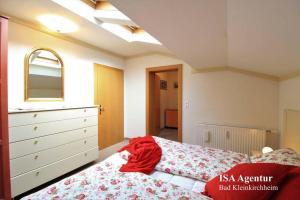 Postel nebo postele na pokoji v ubytování Family Apartment ENZIAN Top 9