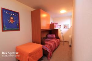 Postel nebo postele na pokoji v ubytování Family Apartment ENZIAN Top 9