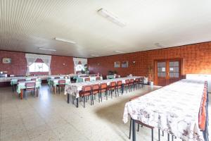 Hotel Canaima Bruma 1,5 k Caminoにあるレストランまたは飲食店