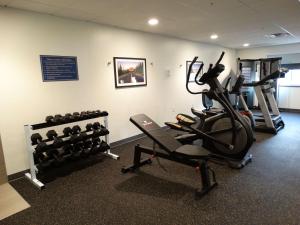 Fitness centrum a/nebo fitness zařízení v ubytování Best Western Duchesne Inn