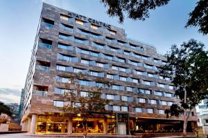 O edifício em que o hotel se localiza