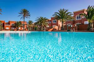 The swimming pool at or close to Home FTV, by Comfortable Luxury