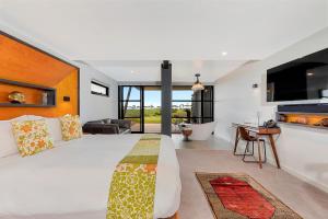 Gallery image of Hotel California Road at Inkwell Wines in McLaren Vale
