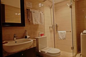 Kamar mandi di Ring Service Apartment 798 Art Zone