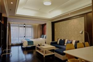 Area tempat duduk di Ring Service Apartment 798 Art Zone