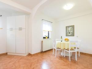 Fotografie z fotogalerie ubytování Villa Marty with Private Pool and Jacuzzi v destinaci Rošini