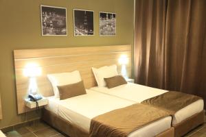 Gallery image of MONDIAL HOTEL in Tunis +15 photos
