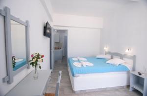 Gallery image of Studios Akrogiali in Aegiali