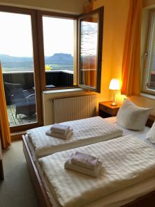 Un pat sau paturi într-o cameră la Brand-Baude