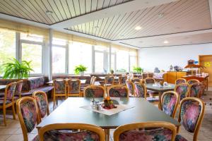 Restaurace v ubytování Das Gästehaus Puschendorf