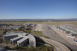 Letecký snímek ubytování Radisson Blu Airport Hotel, Oslo Gardermoen