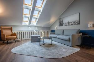 Radisson Blu Hotel Prague的休息区