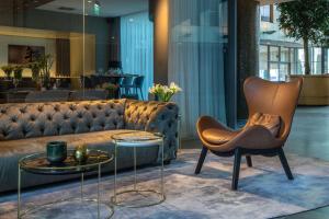 Posezení v ubytování Radisson Blu Hotel Köln