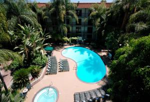 Afbeelding uit fotogalerij van Buena Park Grand Hotel & Suites in Buena Park