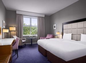 Letto o letti in una camera di Radisson BLU Hotel & Spa, Sligo