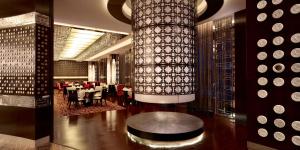 Uma área de estar em Radisson Blu Hotel Liuzhou