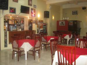 Lounge nebo bar v ubytování Hotel Cisne II