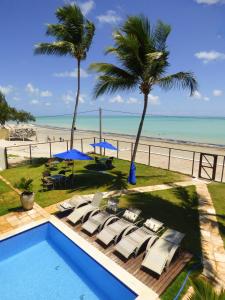 A view of the pool at Itamaracá Apartments or nearby