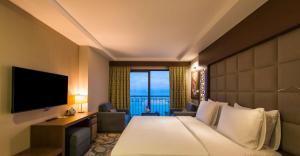 TV a/nebo společenská místnost v ubytování Radisson Blu Hotel, Ordu