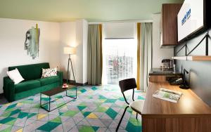 Posezení v ubytování Park Inn By Radisson Hasselt