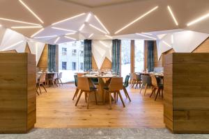 Ресторан / й інші заклади харчування у Radisson Blu Hotel Reussen, Andermatt