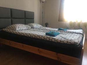 Posteľ alebo postele v izbe v ubytovaní livingROOM_Wroc_Mosiężna