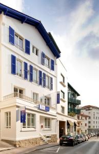 Gallery image of H&ocirc;tel Le Saphir in Biarritz