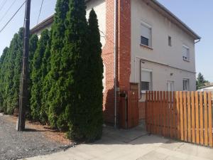 Budova, v ktorej sa apartmán nachádza