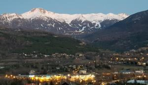 Splošen pogled na gorovje oz. razgled na gore, ki ga ponuja apartma