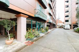 Gallery image of RedDoorz at Moonwalk Paranaque in Manila