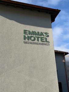 Certifikát, hodnocení, plakát nebo jiný dokument vystavený v ubytování Emma's B&B - Self Check-in Hotel