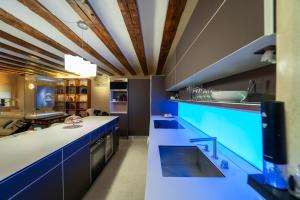 Kuchyň nebo kuchyňský kout v ubytování El Palacio de Argensola by Alogest
