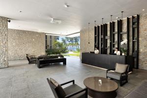 Twinpalms MontAzure Phuket的休息区