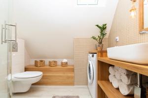 Kúpeľňa v ubytovaní Apartments Old Town Długa by Noclegi Renters + 12 fotografií
