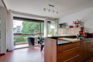 Køkken eller tekøkken på Les Embruns + 3 billeder