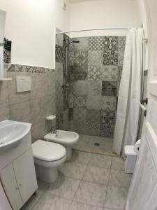 Koupelna v ubytování WHITE POOL Matino - Gallipoli - 5pl