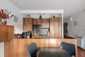 Køkken eller tekøkken på Les Embruns