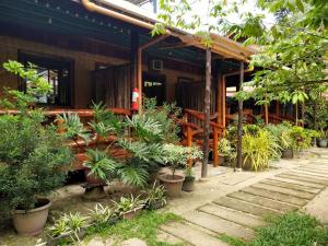 Zahrada ubytování BING-VICE Tourist Inn