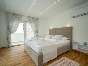 Postel nebo postele na pokoji v ubytování Holiday Home Anđela by Interhome