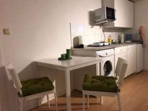 Η κουζίνα ή μικρή κουζίνα στο Haus Lärche