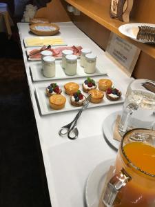 Jedlo v ubytovaní bed & breakfast alebo blízkom okolí