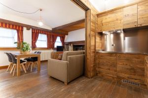 Kuchyň nebo kuchyňský kout v ubytování Residence Le Grand Chalet