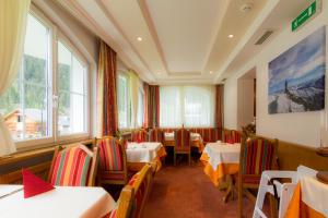 Posedenie v ubytovaní Hotel Garni Martina