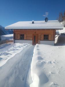 Chalet Niederhaushof during the winter